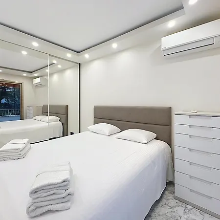 Stylish One-bedroom Near Croisette * Κάννες